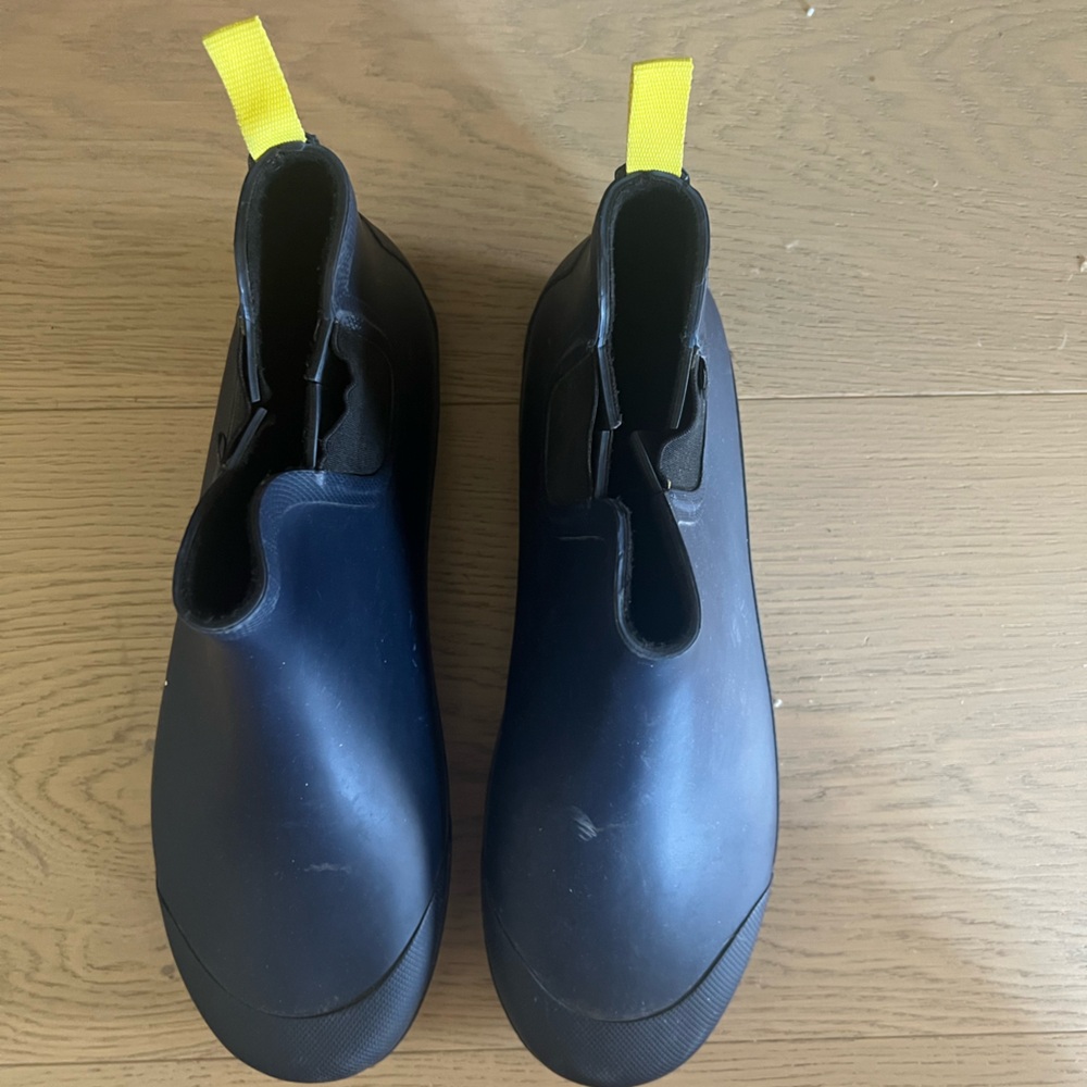 Tretorn waterproof Chelsea rain boots